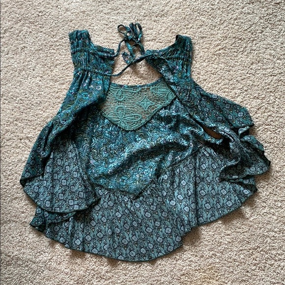 Backless O’Neil shirt - Picture 2 of 2